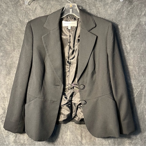 Jones New York Classic Black Skirt Suit - Picture 2 of 10